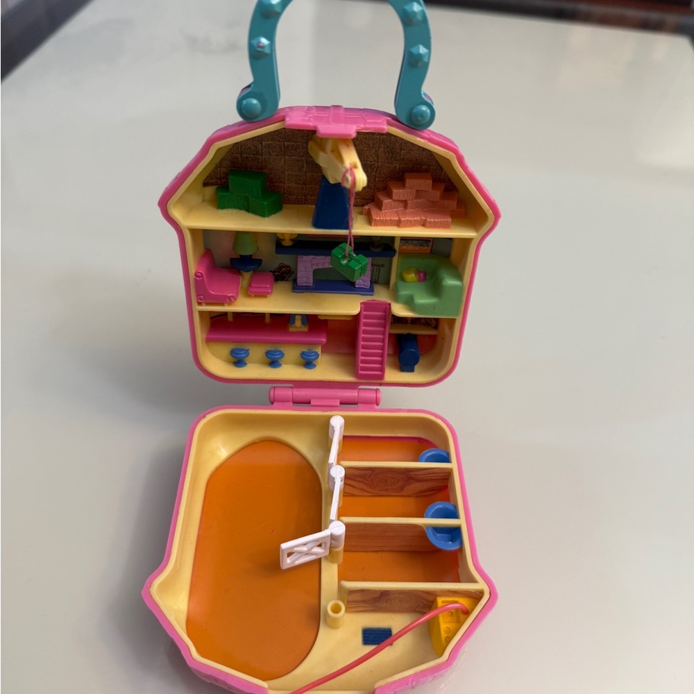 Vintage Polly Pocket 1994 Happy Trails Club Horse Stable Pony Compact Playset